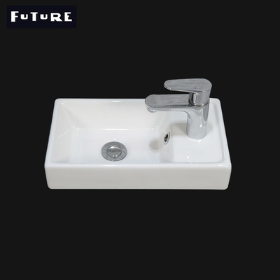 Taş Reçine Seramik Banyo Dolabı Lavabo Temizlemesi Kolay Antikorozif